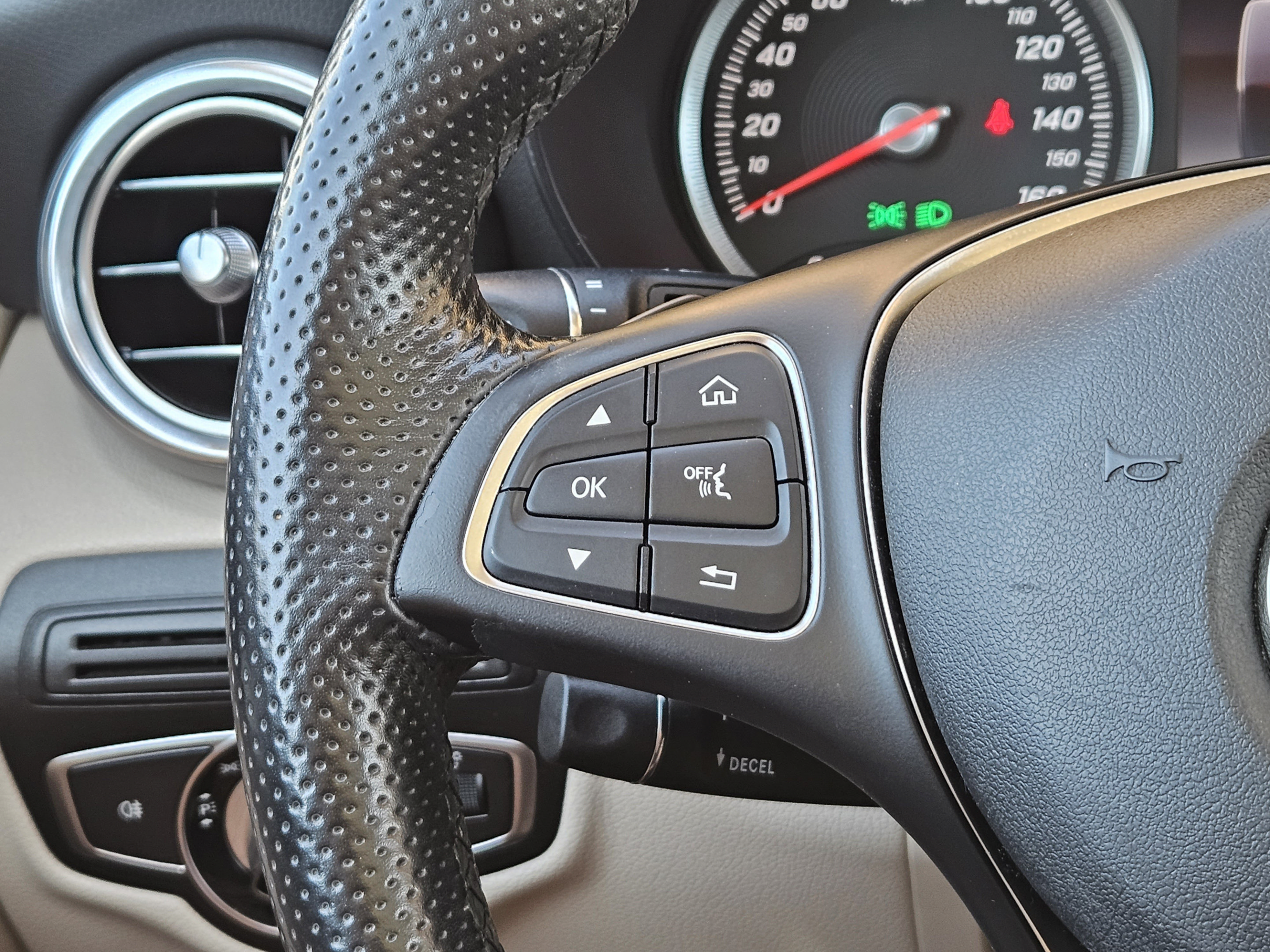Used 2016 Mercedes-Benz GLC 300 image 22