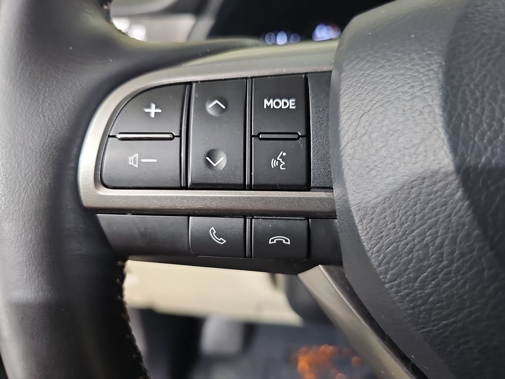 Certified 2023 Lexus GX 460 Premium w/ Premium Package AWD/4WD image 16