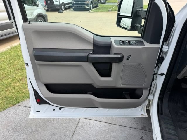 Used 2022 Ford F250 XL w/ Power Equipment Group RWD image 9