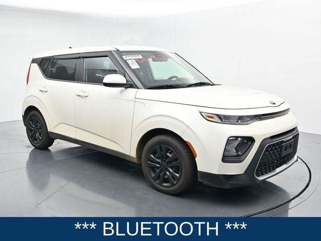 Used 2021 Kia Soul LX FWD image 2