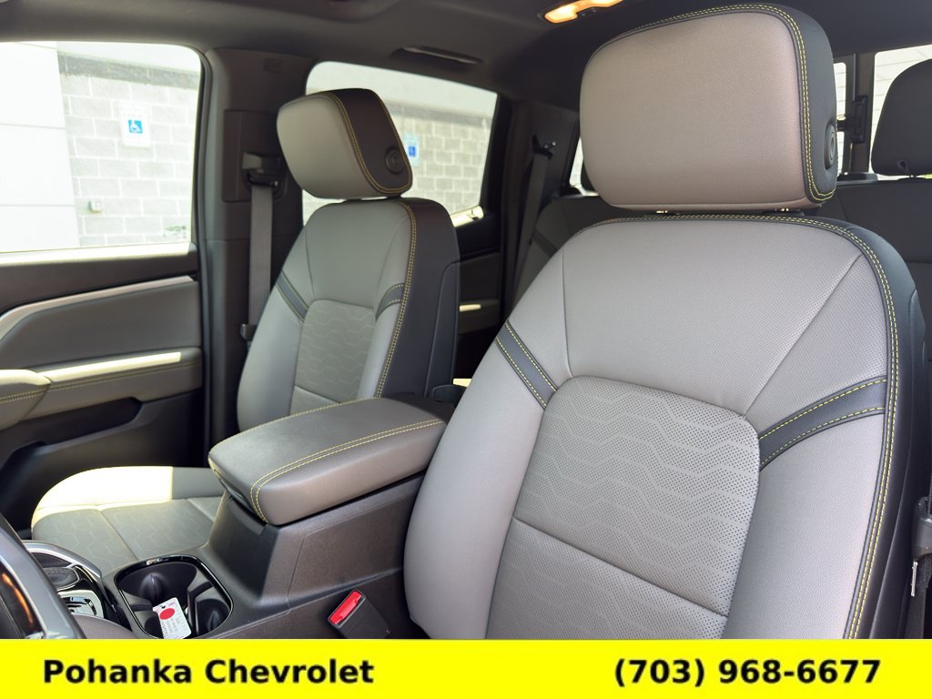 Certified 2024 Chevrolet Colorado ZR2 w/ ZR2 Convenience Package III AWD/4WD image 18