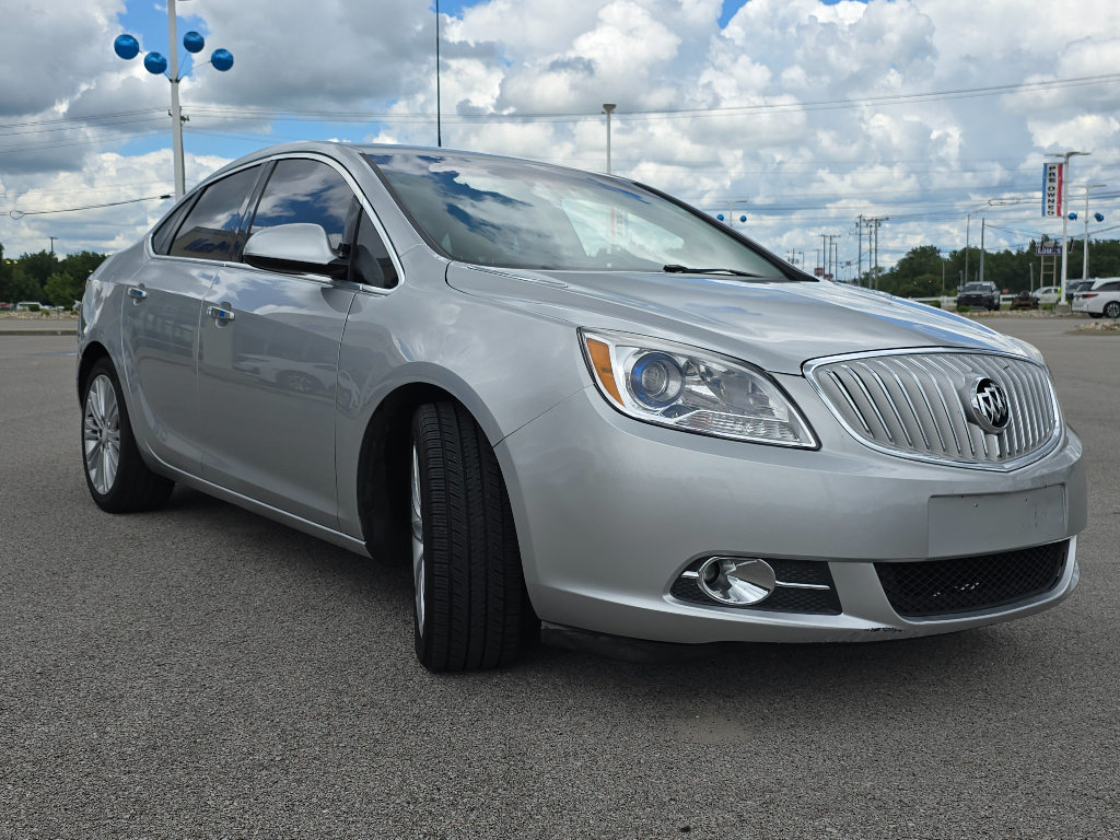 Used 2013 Buick Verano FWD image 6