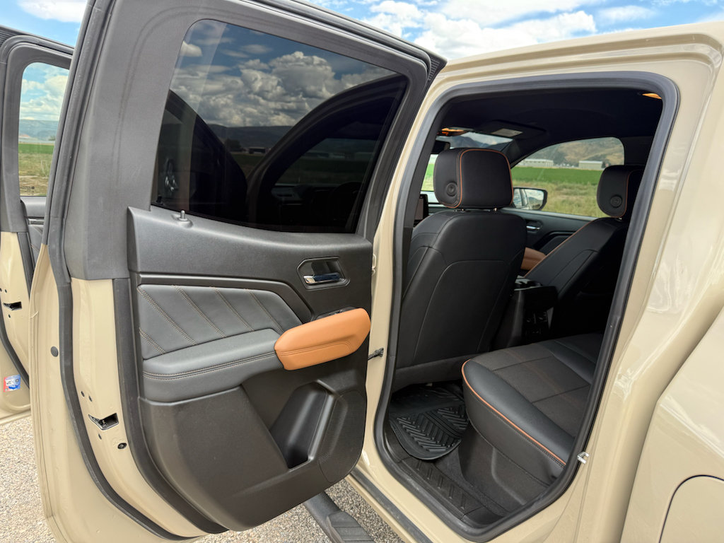 Used 2024 GMC Canyon AT4 w/ Technology Package AWD/4WD image 27