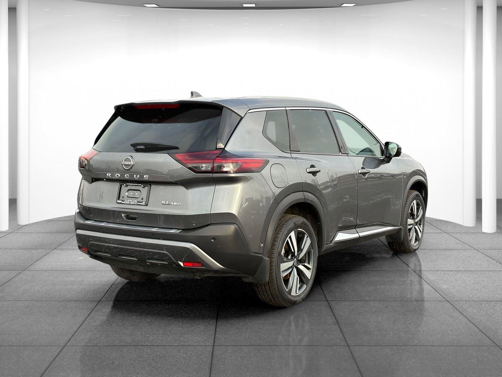 Used 2023 Nissan Rogue SL w/ SL Premium Package image 7