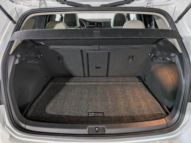 Used 2019 Volkswagen Golf S image 7