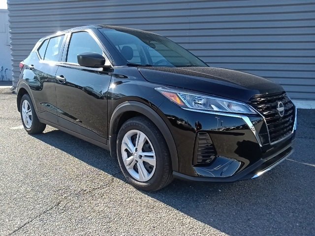 Used 2024 Nissan Kicks S