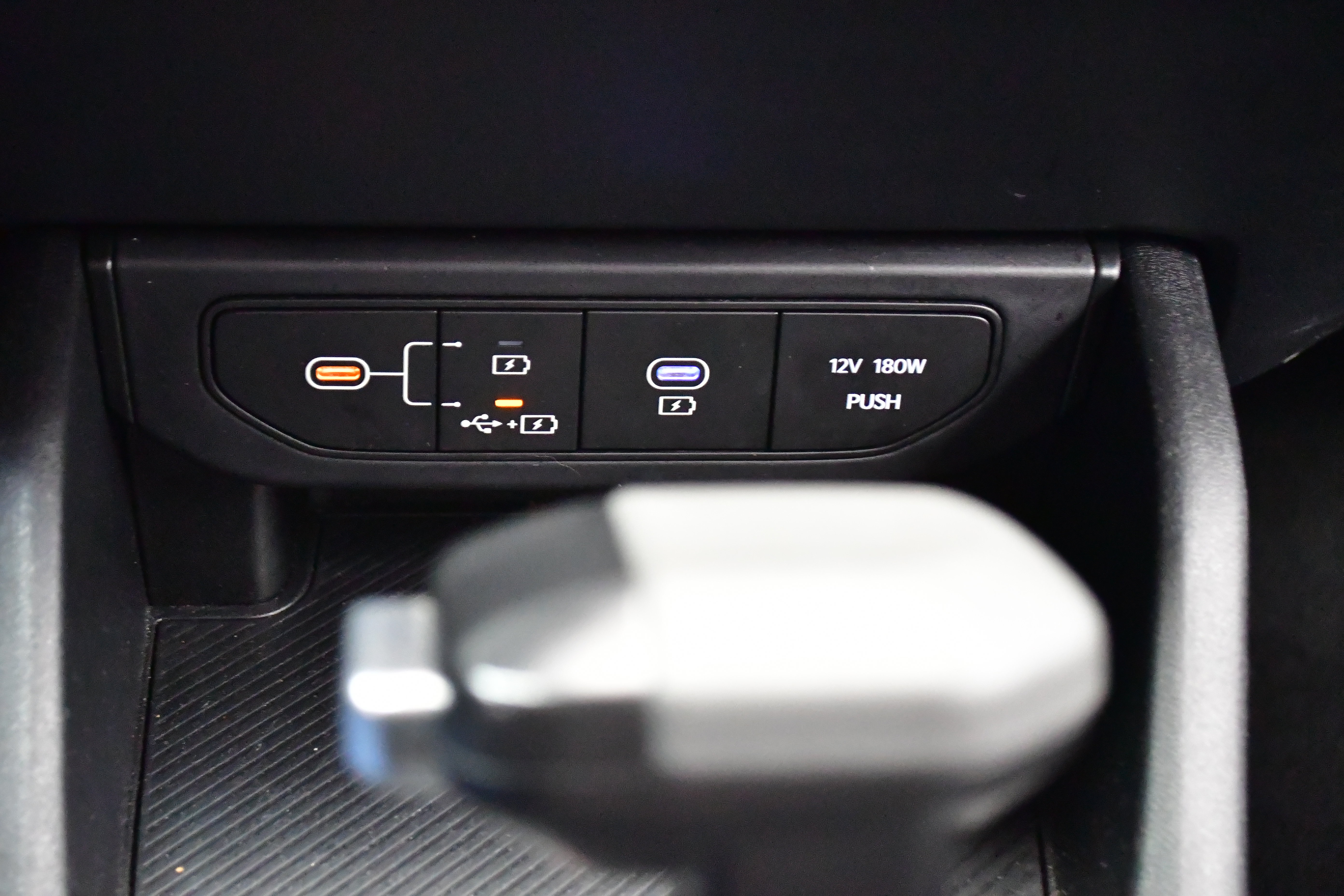 Used 2025 Kia K4 FWD image 27