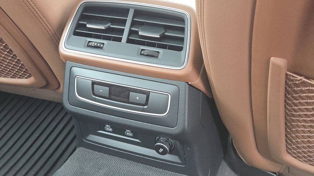 Used 2022 Audi A6 3.0T Premium Plus image 7