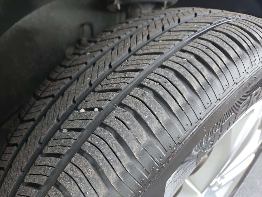 Used 2017 Chevrolet Equinox Premier w/ Enhanced Convenience Package AWD/4WD image 10