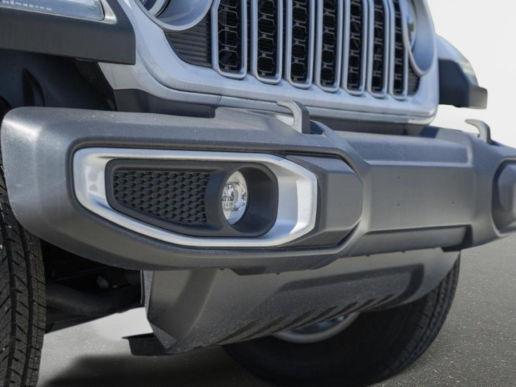 New 2025 Jeep Wrangler Unlimited Sahara w/ Safety Group AWD/4WD image 10