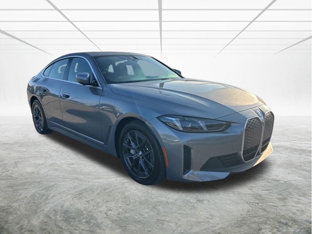 Used 2025 BMW i4 xDrive40i AWD/4WD image 2