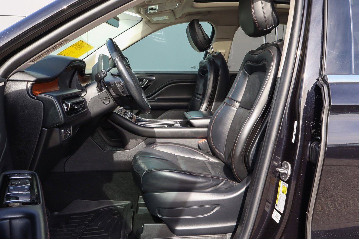 Used 2020 Lincoln Aviator Reserve w/ Equipment Group 201A image 7