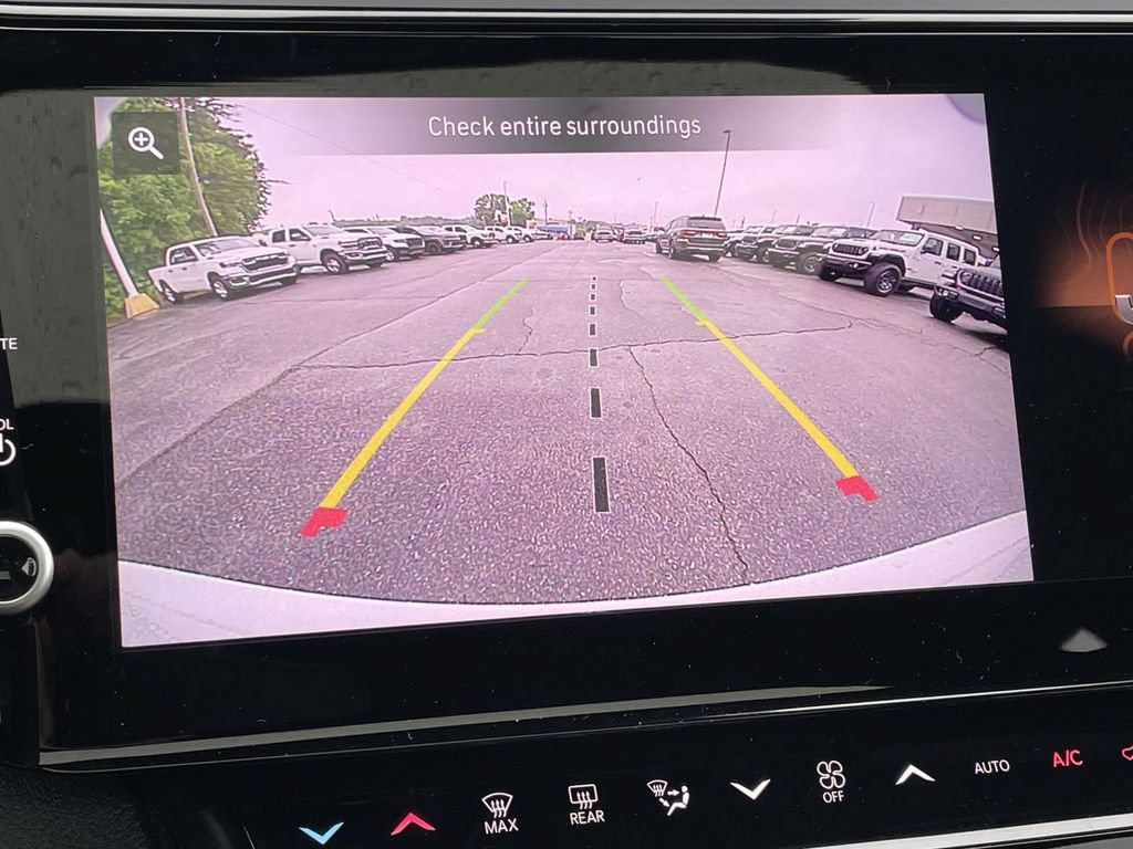 Certified 2026 Jeep Grand Cherokee Altitude RWD image 36