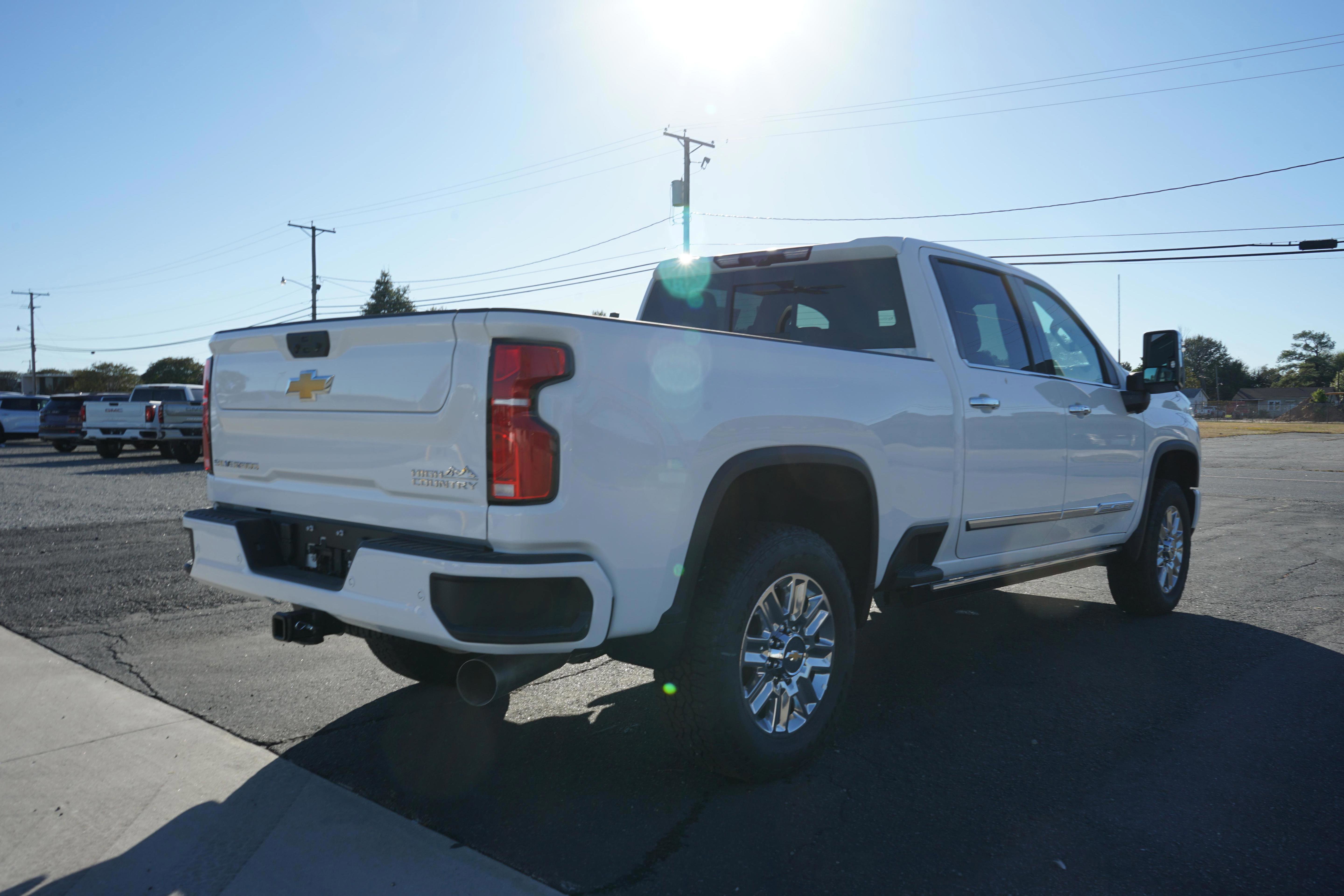 New 2025 Chevrolet Silverado 2500 High Country w/ Technology Package image 5