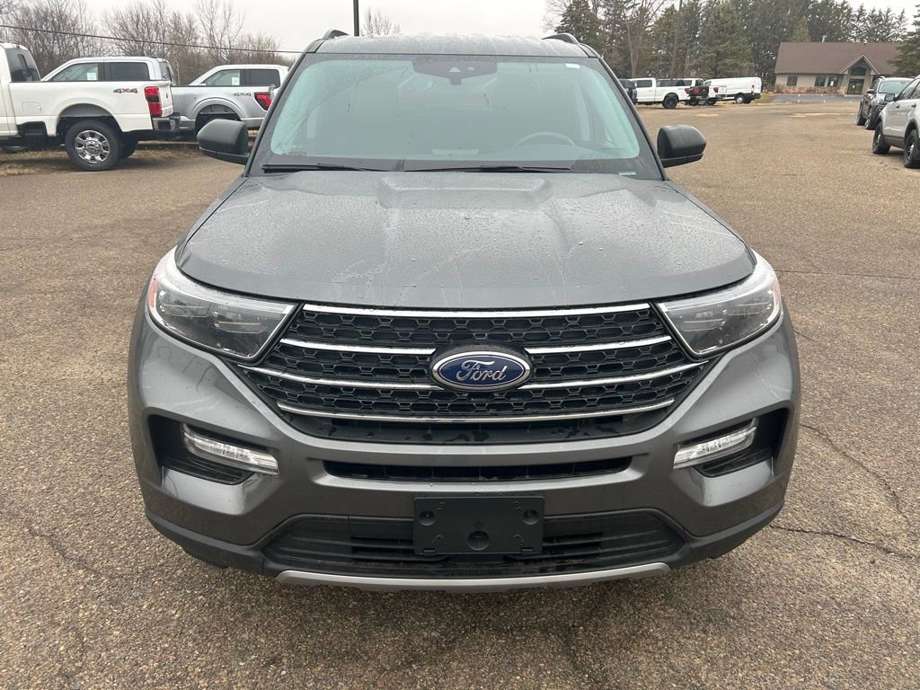 Used 2023 Ford Explorer XLT w/ Equipment Group 202A image 8