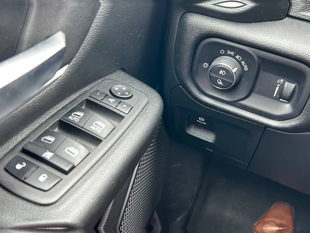 Used 2023 RAM 1500 Big Horn AWD/4WD image 36