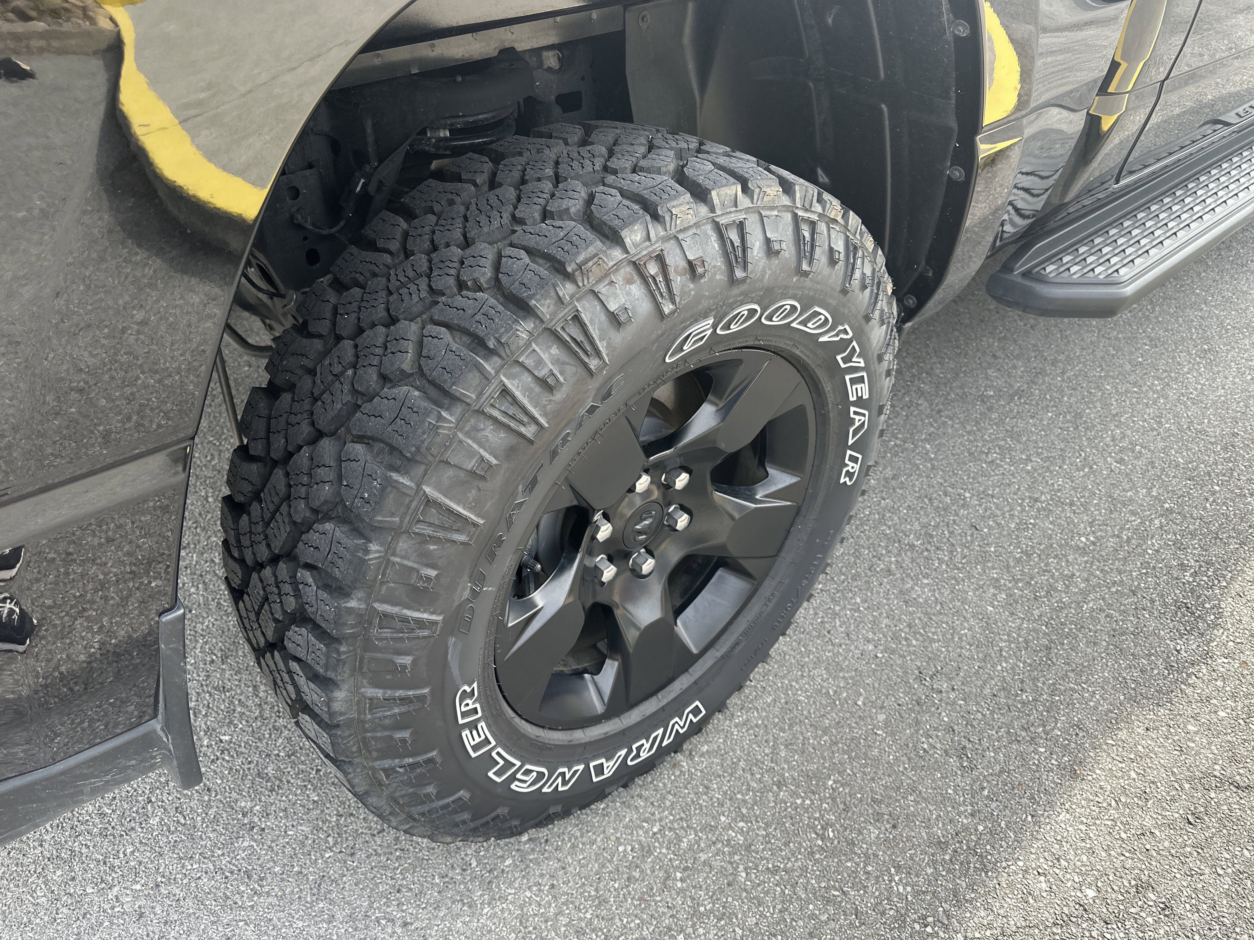 Used 2025 RAM 1500 Classic Warlock image 24