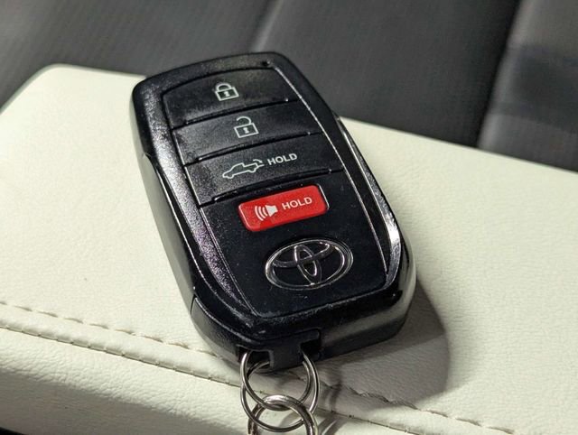 Used 2023 Toyota Tundra Capstone AWD/4WD image 24