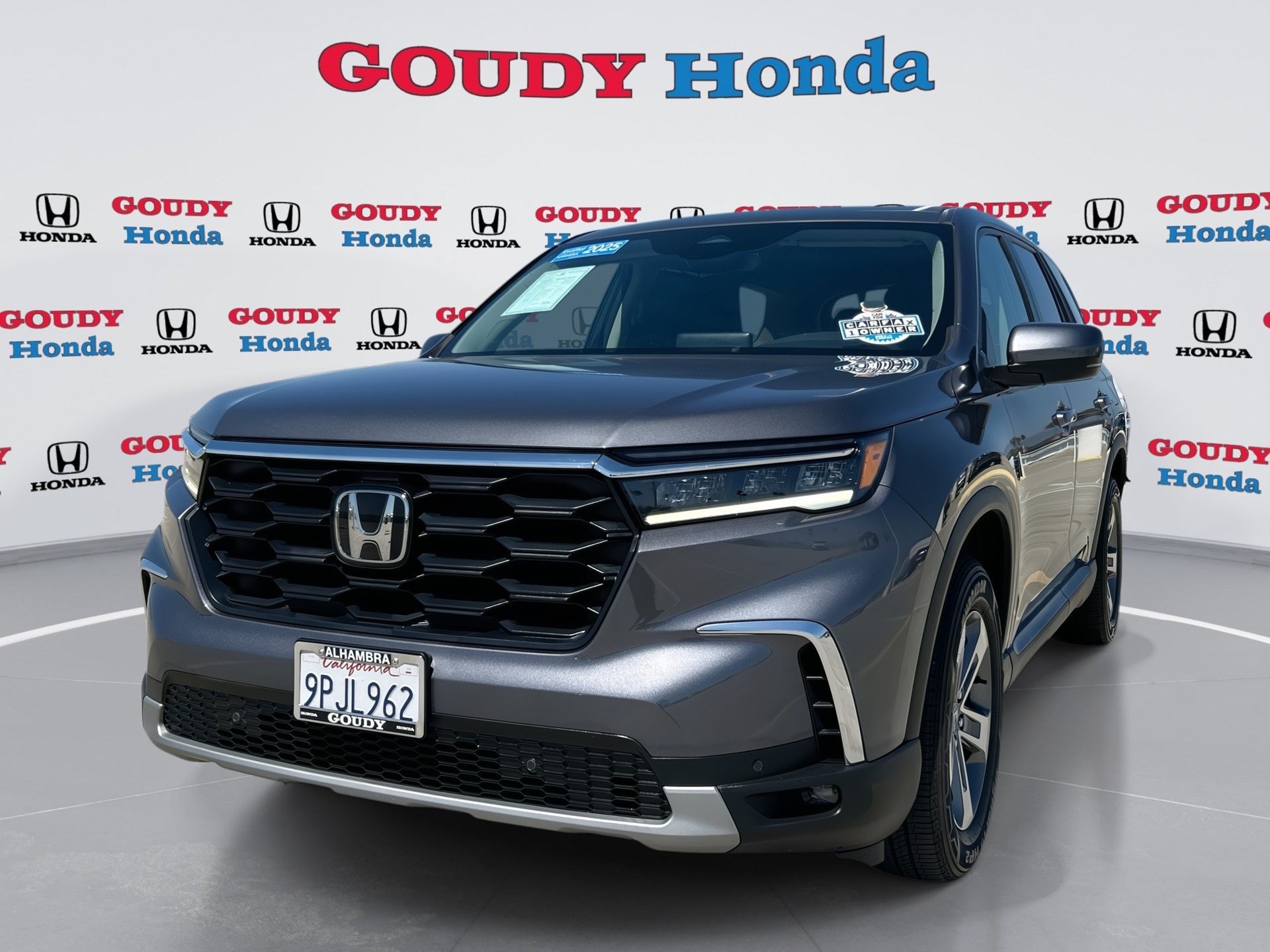 Certified 2025 Honda Pilot EX-L video 1