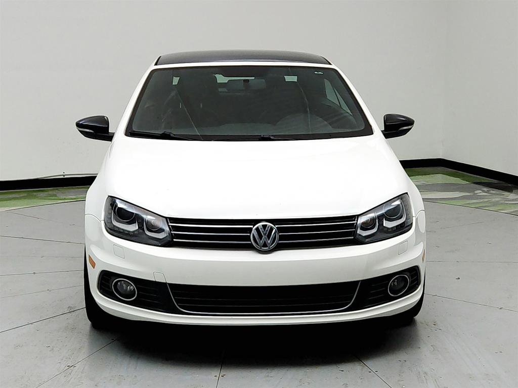 Used 2013 Volkswagen Eos w/ Sport Package image 2