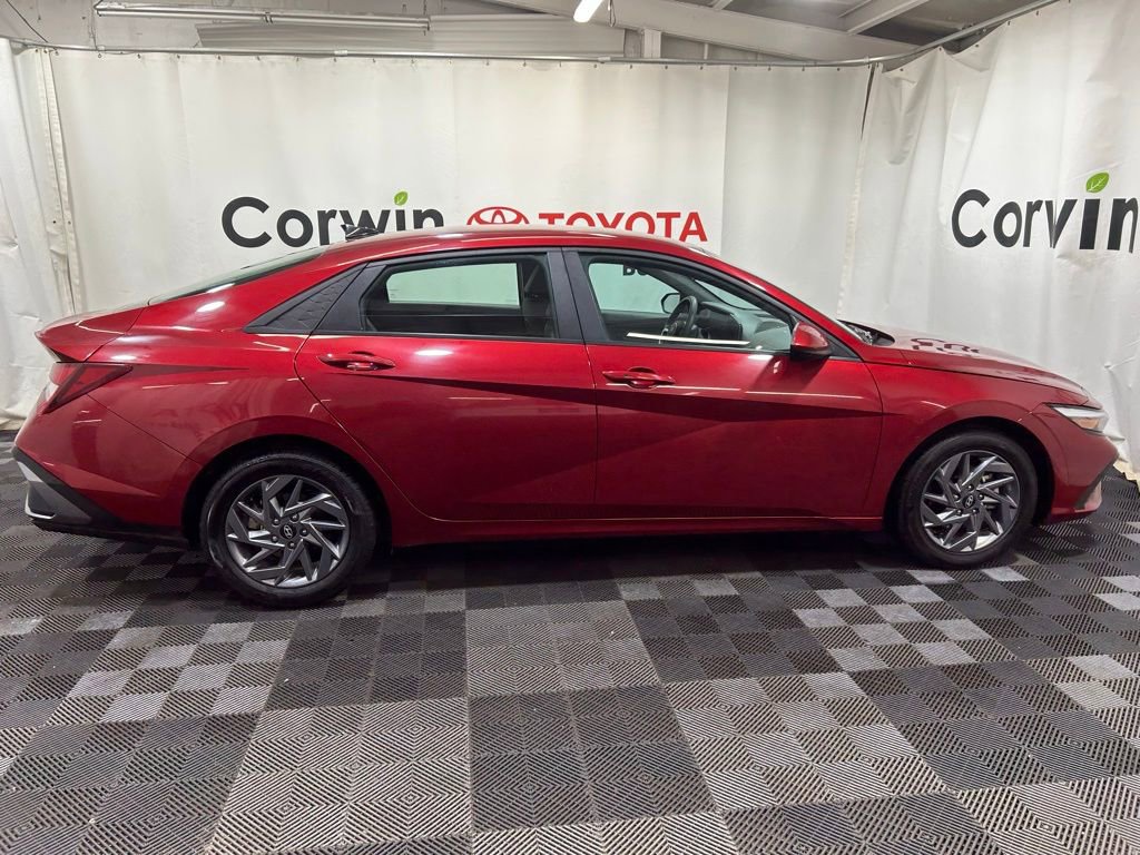 Used 2024 Hyundai Elantra SEL image 8