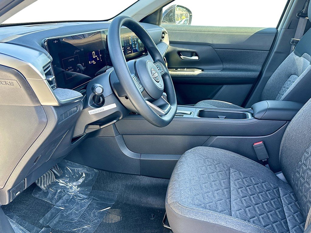 Used 2026 Nissan Kicks SV w/ Charging Package AWD/4WD image 10