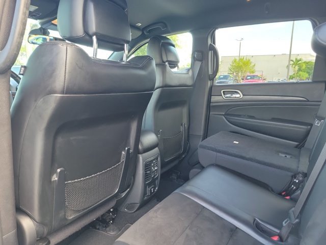 Used 2021 Jeep Grand Cherokee Laredo X RWD image 14