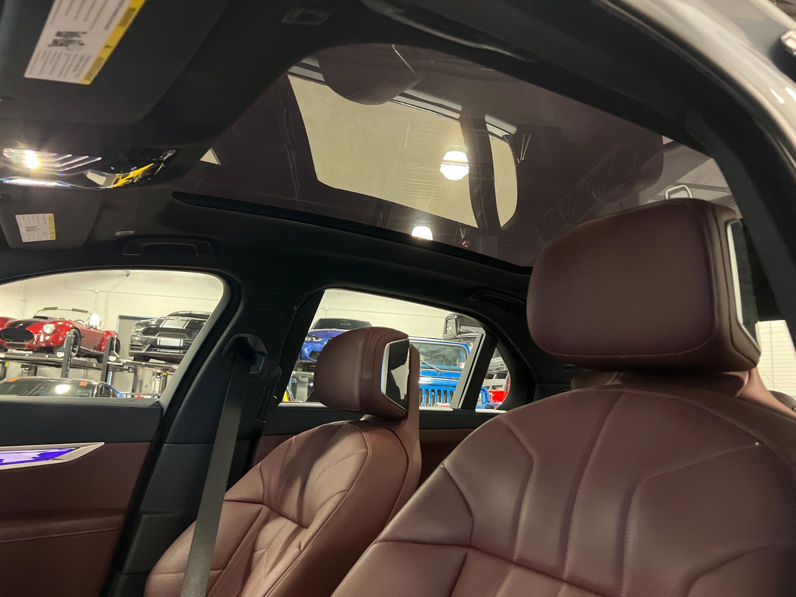 Used 2024 BMW 740i xDrive w/ Executive Package AWD/4WD image 24