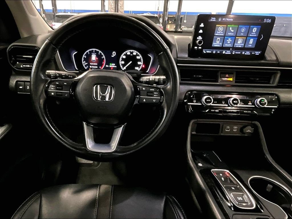 Used 2025 Honda Pilot EX-L image 18