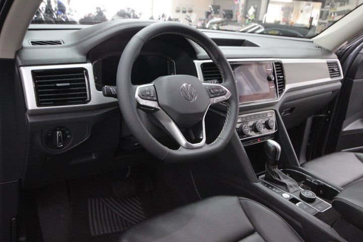 Used 2022 Volkswagen Atlas SE AWD/4WD image 17