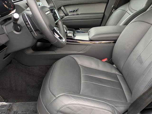 Certified 2025 Land Rover Range Rover Sport SE image 17