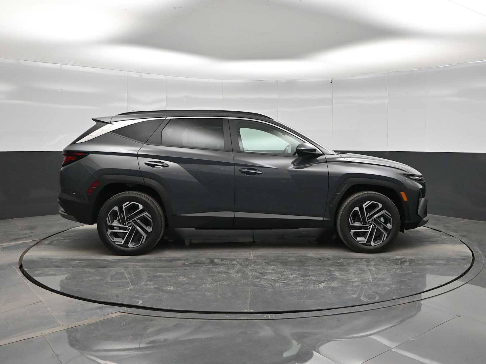 New 2026 Hyundai Tucson SEL Plus AWD/4WD image 9