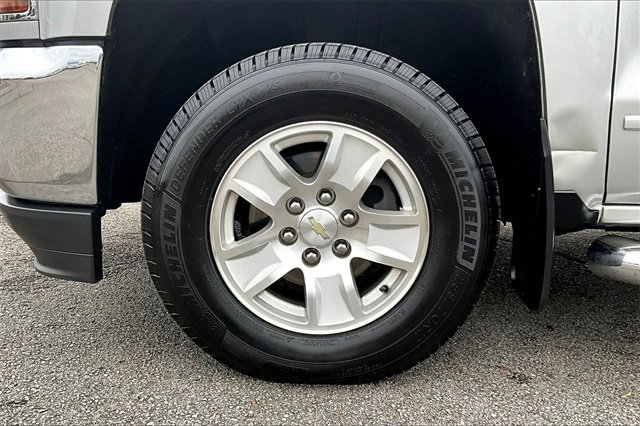 Used 2018 Chevrolet Silverado 1500 LT w/ All Star Edition image 30