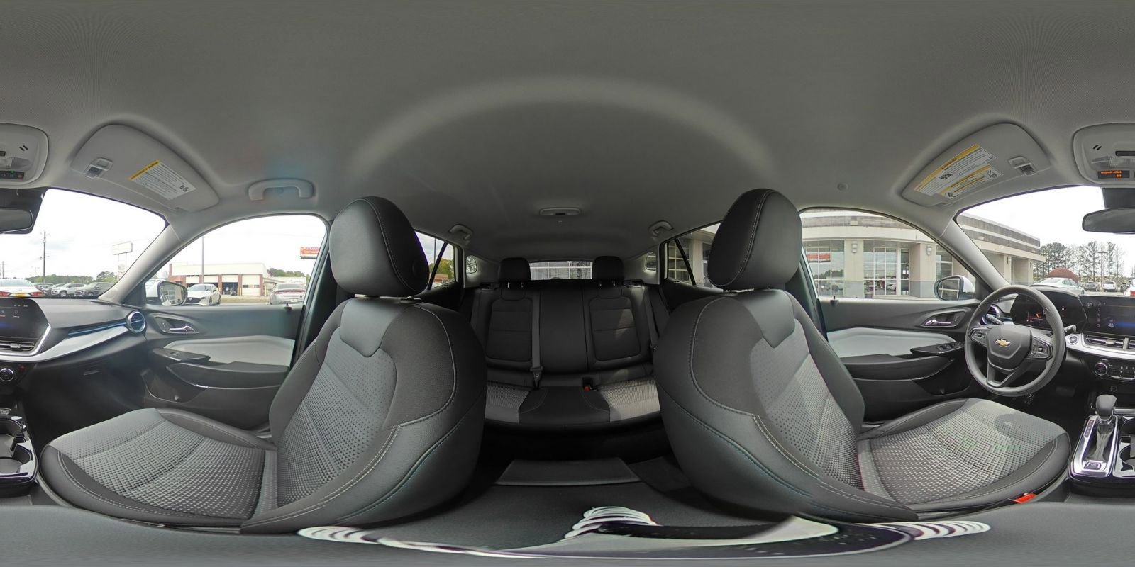 Used 2025 Chevrolet Trax LT FWD image 43