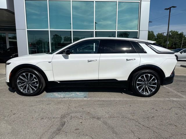 Used 2024 Cadillac Lyriq Sport w/ LPO, Floor Liner Package AWD/4WD image 2