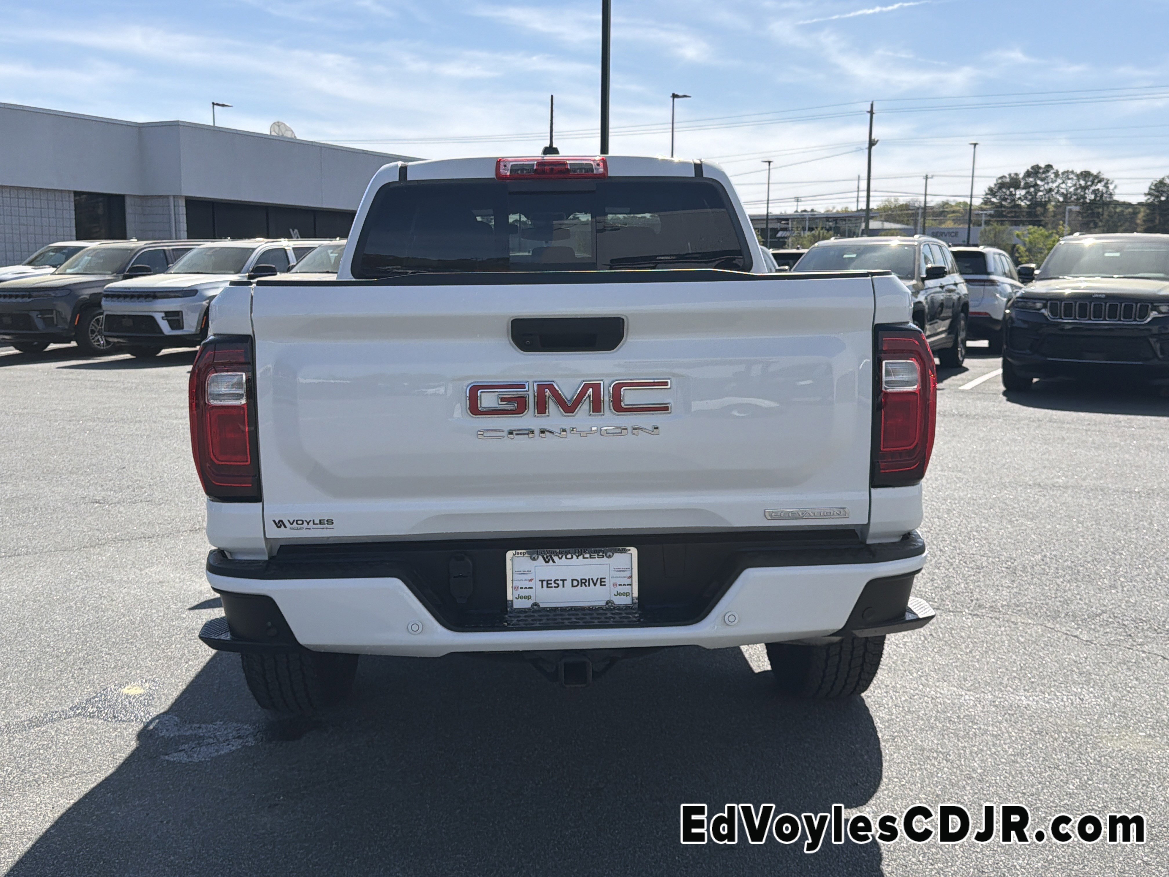 Used 2025 GMC Canyon Elevation image 7