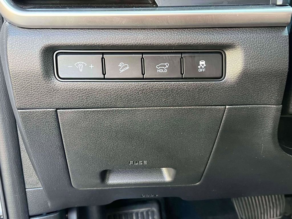 Used 2024 Kia Telluride EX image 19