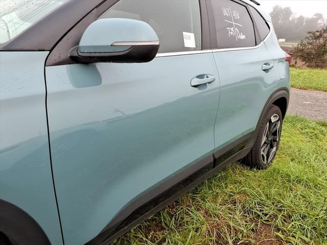 Used 2024 Kia Seltos SX w/ SX Sunroof Package AWD/4WD image 5