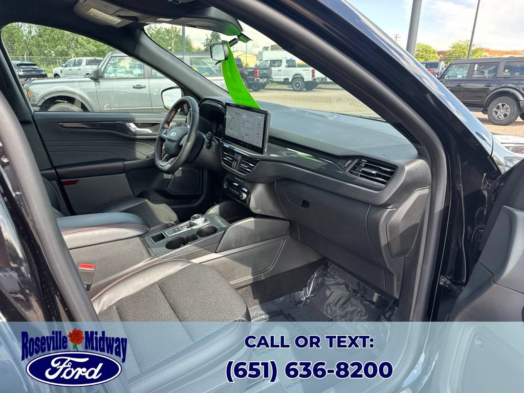 Used 2024 Ford Escape ST-Line Select w/ Tech Pack #2 AWD/4WD image 32