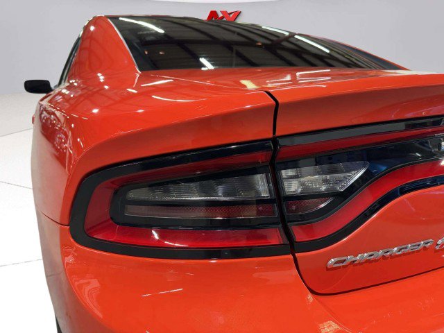 Used 2022 Dodge Charger SXT image 12
