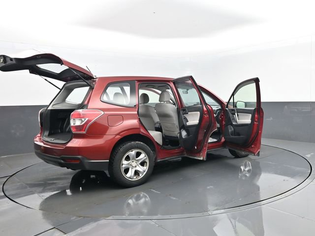 Used 2015 Subaru Forester 2.5i AWD/4WD image 29