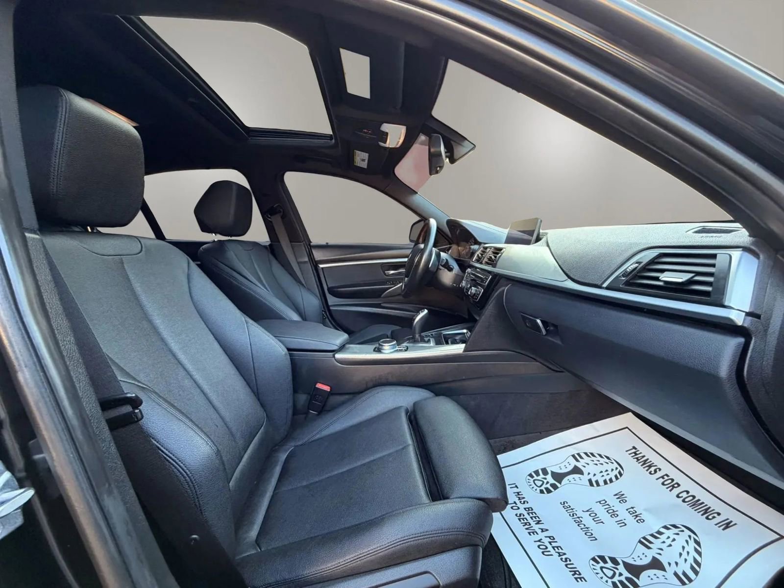 Used 2018 BMW 330i xDrive Sedan AWD/4WD image 18