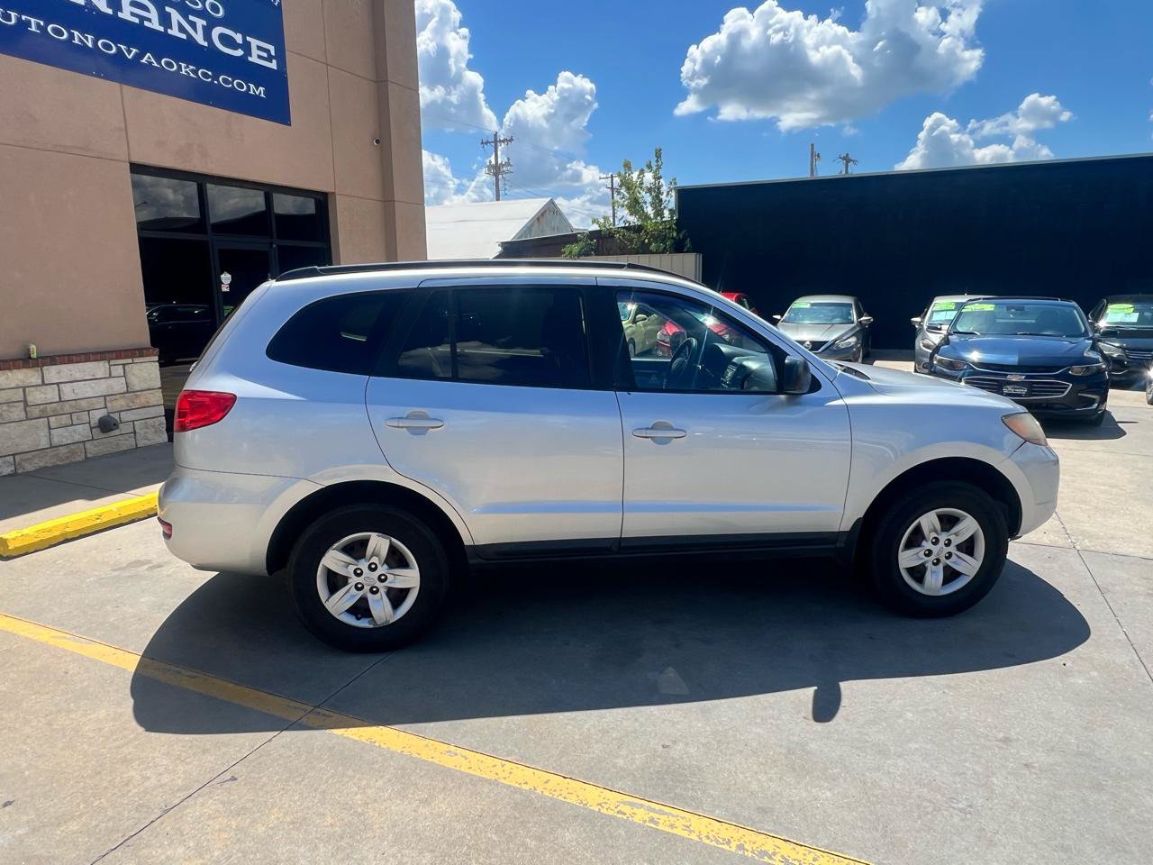 Used 2009 Hyundai Santa Fe GLS FWD image 11