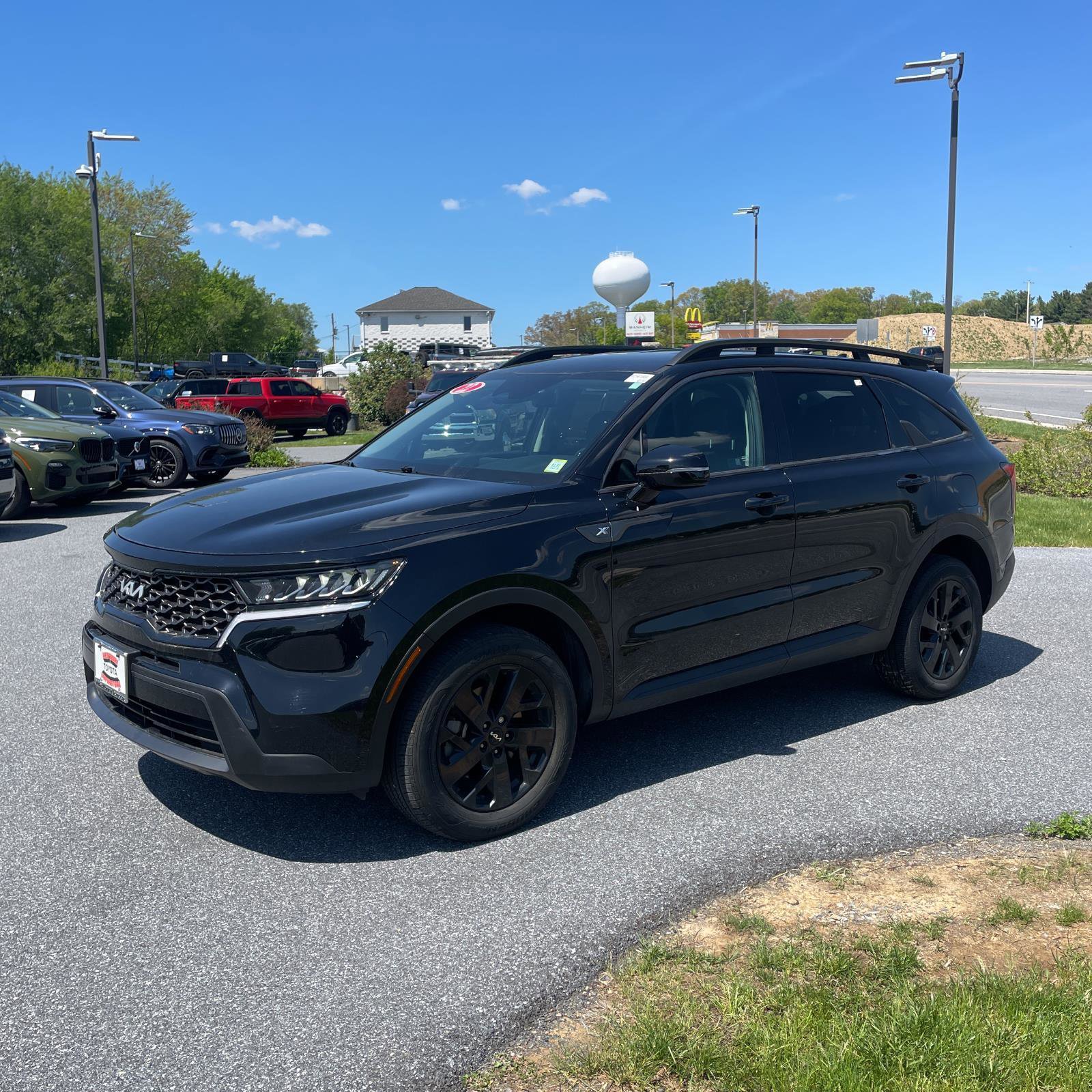 Used 2022 Kia Sorento S AWD/4WD image 1