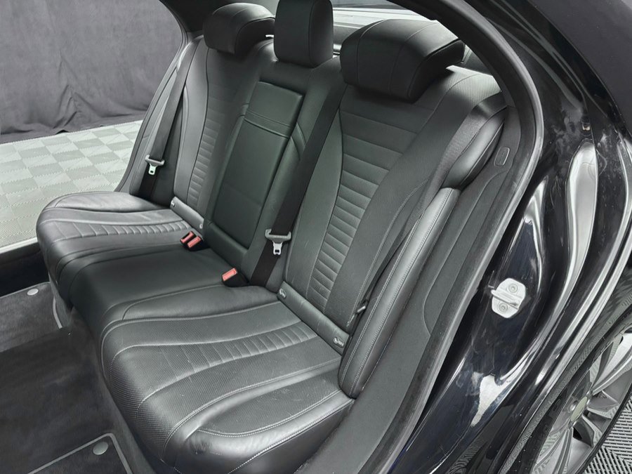 Used 2015 Mercedes-Benz S 550 4MATIC Sedan image 32