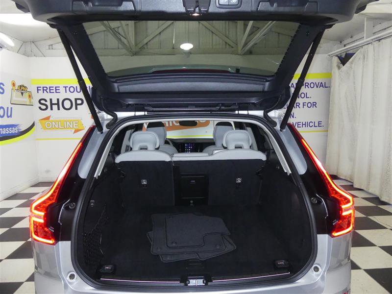 Used 2024 Volvo XC60 T8 Ultimate image 26