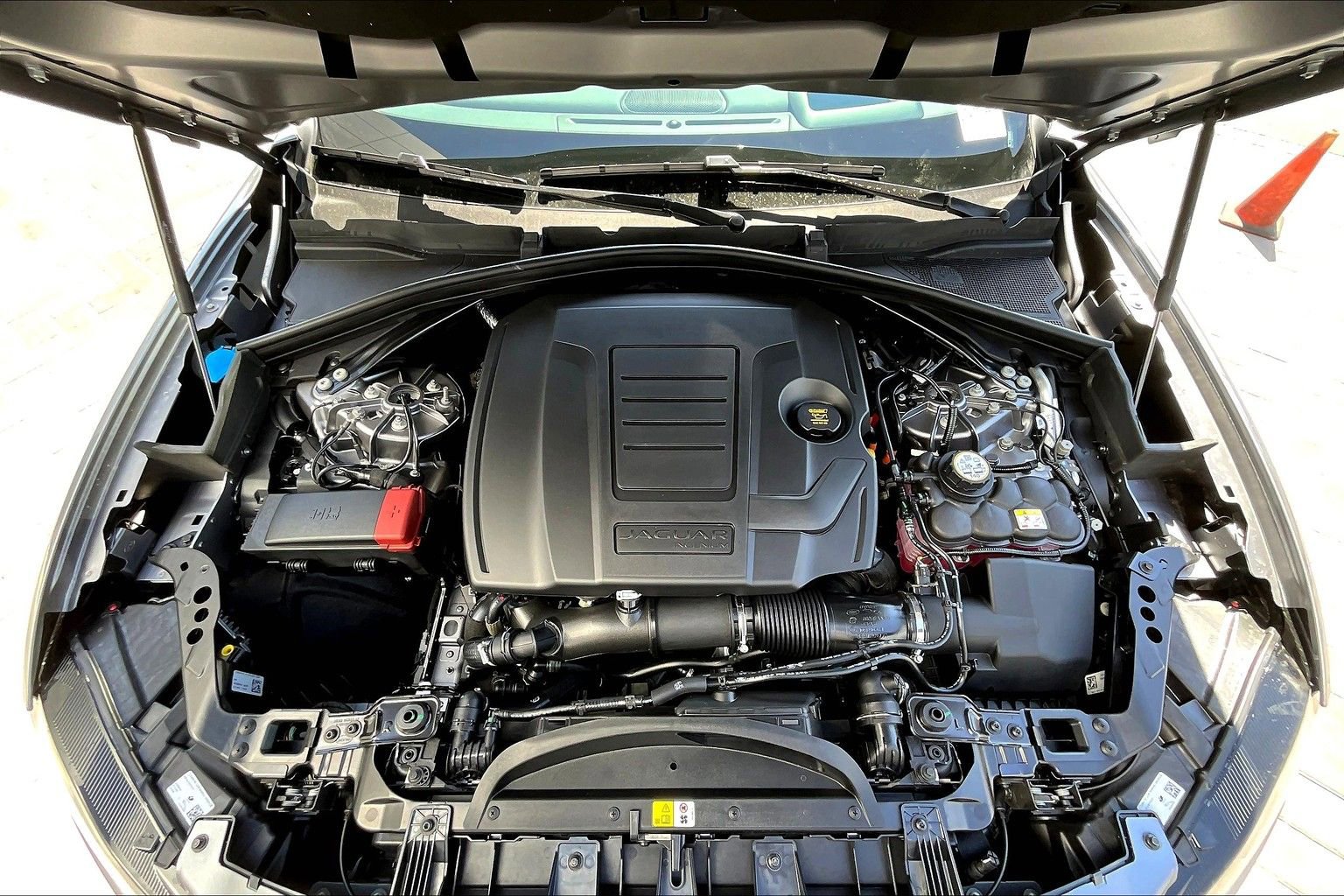 New 2026 Jaguar F-PACE R-Dynamic S image 11