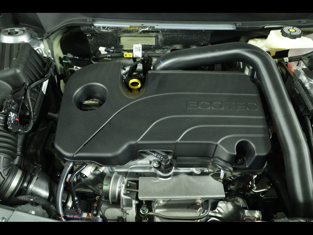 New 2026 Chevrolet Equinox ACTIV w/ Convenience Package III FWD image 16