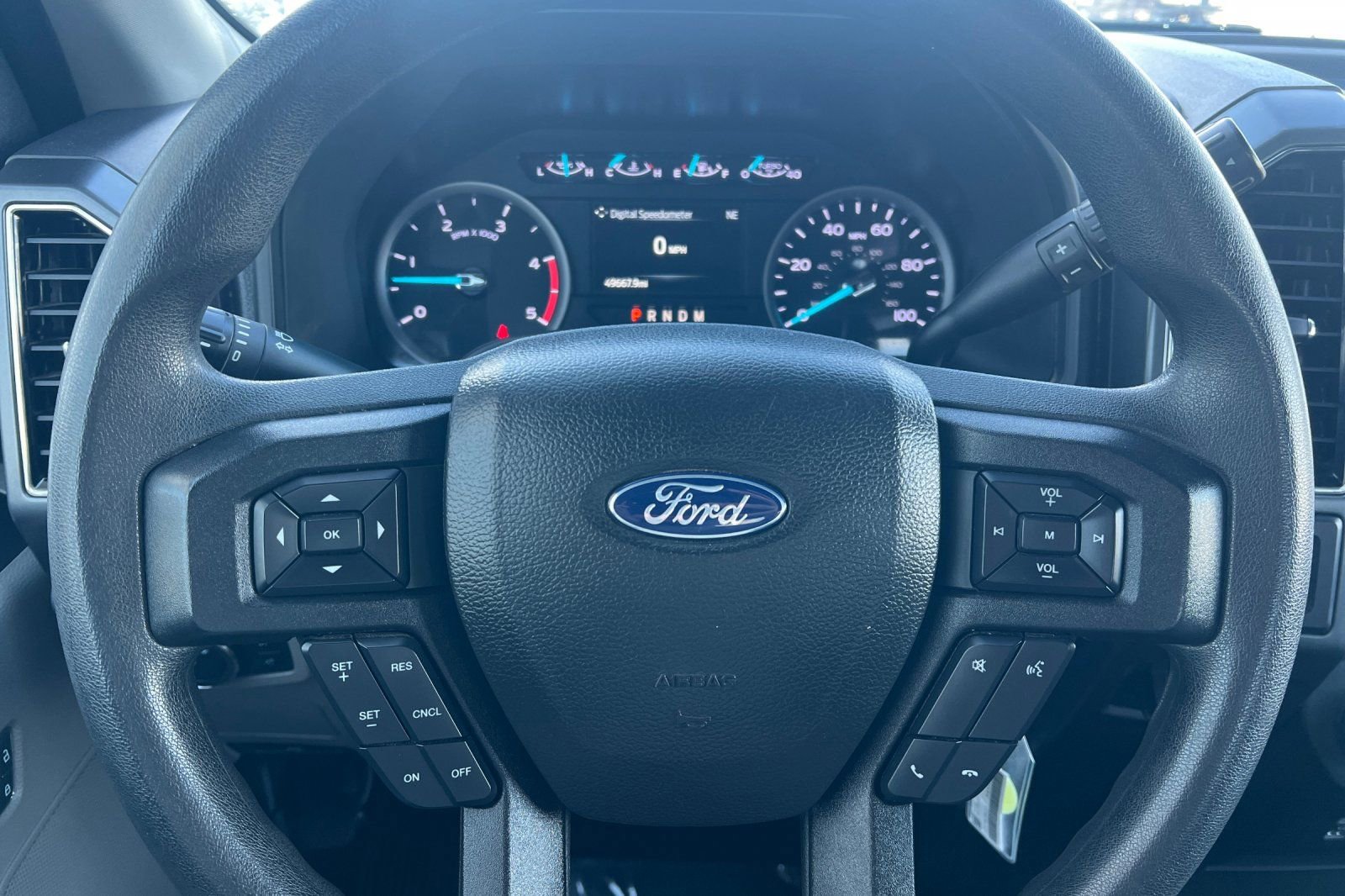 Used 2022 Ford F250 XLT w/ FX4 Off-Road Package image 22