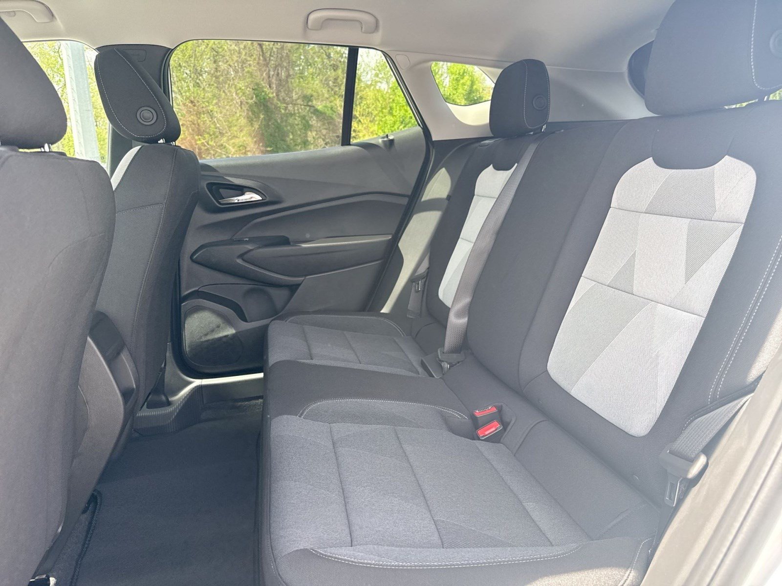 New 2026 Chevrolet Trax LS w/ LS Convenience Package FWD image 21